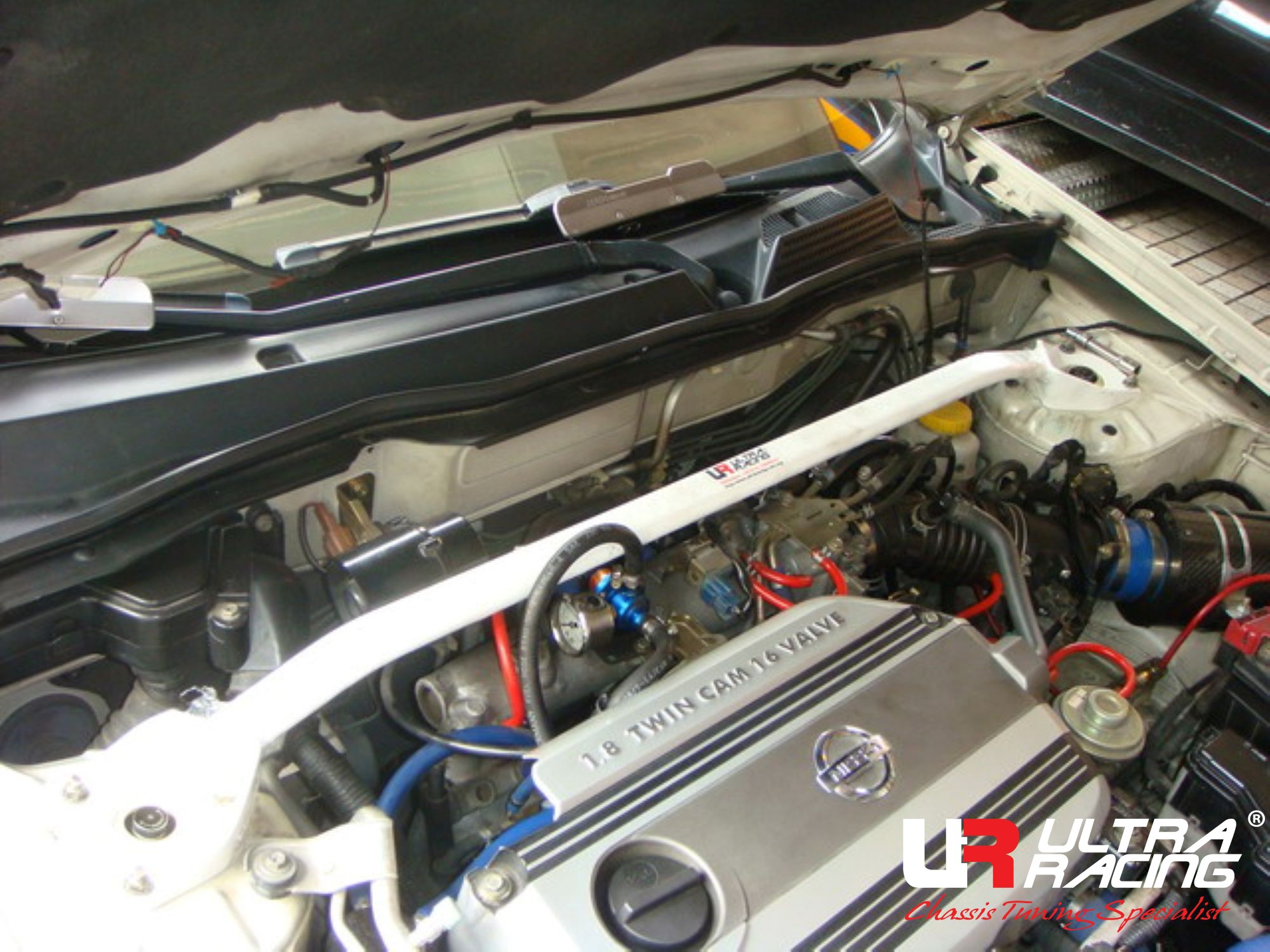 Nissan Sentra, Renault Samsung SM3 - Front Strut Bar / Front Tower Bar / Front Upper Brace