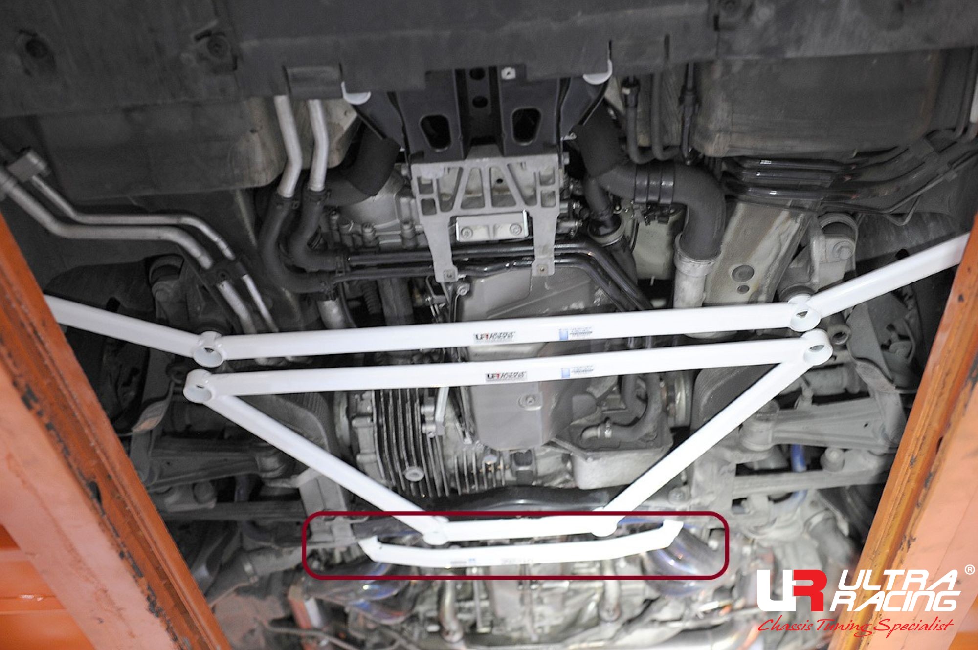 Porsche 997 S - Rear Lower Bar / Rear Member Brace