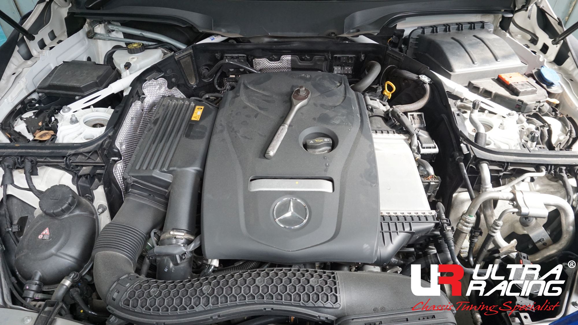 Mercedes-Benz C253 / X253 - Front Strut Bar / Front Tower Bar / Front Upper Brace