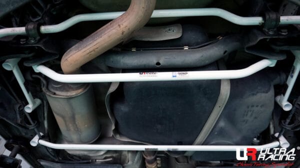 Skoda Superb, Volkswagen Passat - Rear Lower Bar / Rear Member Brace
