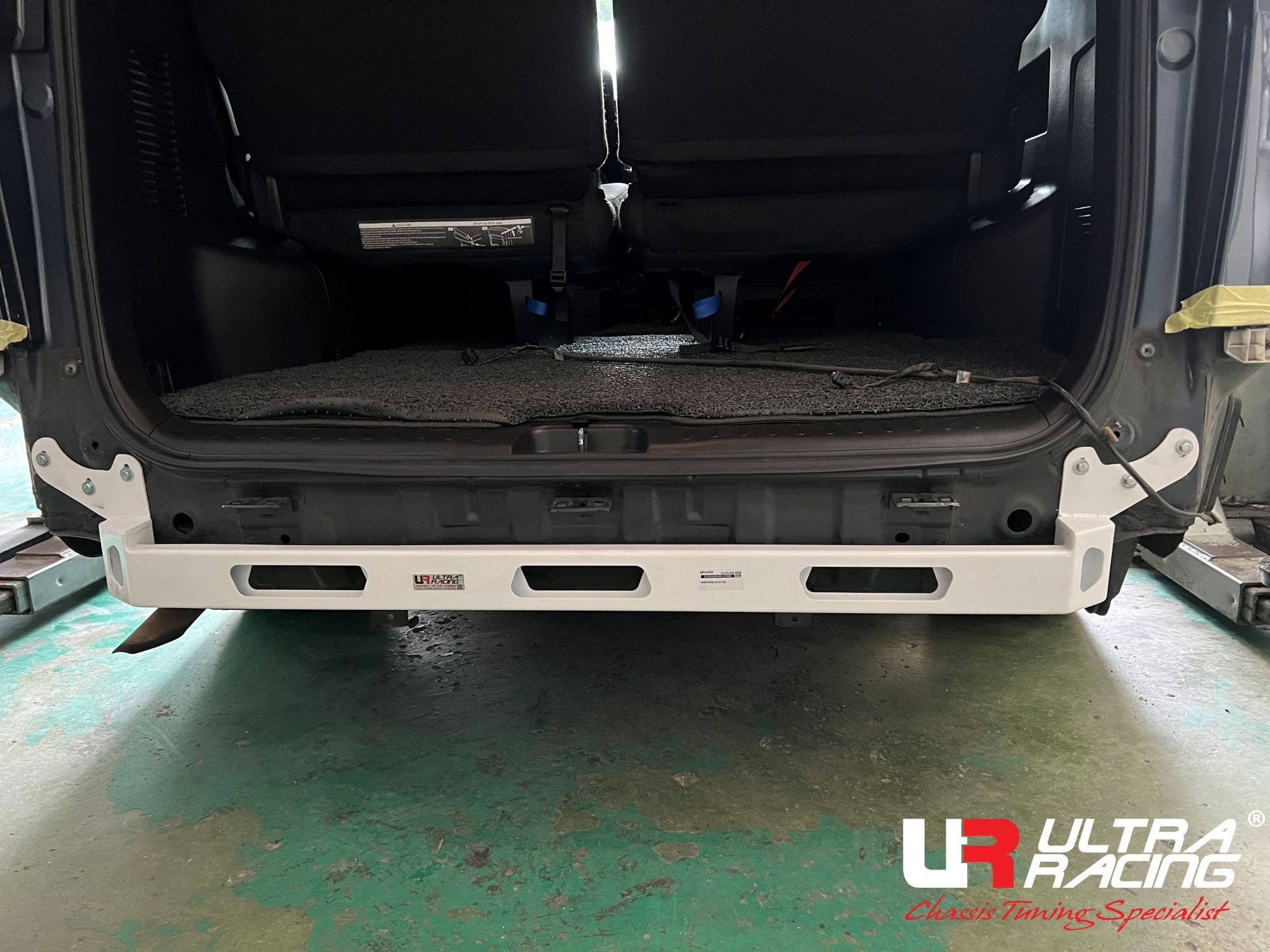 Nissan Serena - Rear Anti Collision Bar/ Rear Anti Collision Beam/ Rear Anti Crash Bar