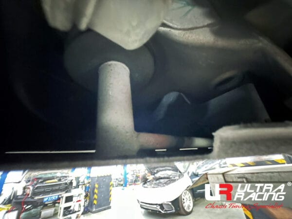 Nio ES6 - Rear Lower Bar / Rear Member Brace