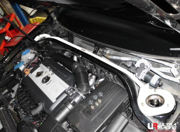 Volkswagen Beetle / Magotan / Passat - Front Strut Bar / Front Tower Bar / Front Upper Brace