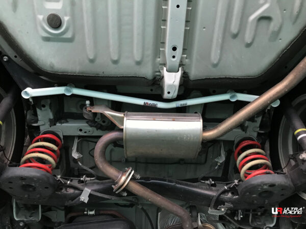Toyota Esquire / Noah / Voxy - Rear Lower Bar / Rear Member Brace