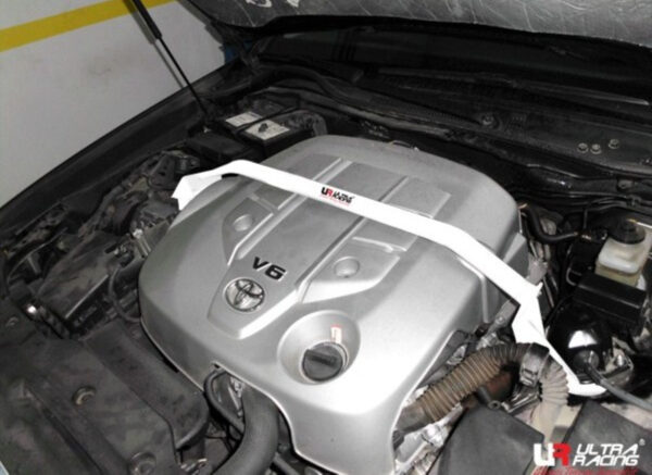 Toyota Crown - Front Strut Bar / Front Tower Bar / Front Upper Brace