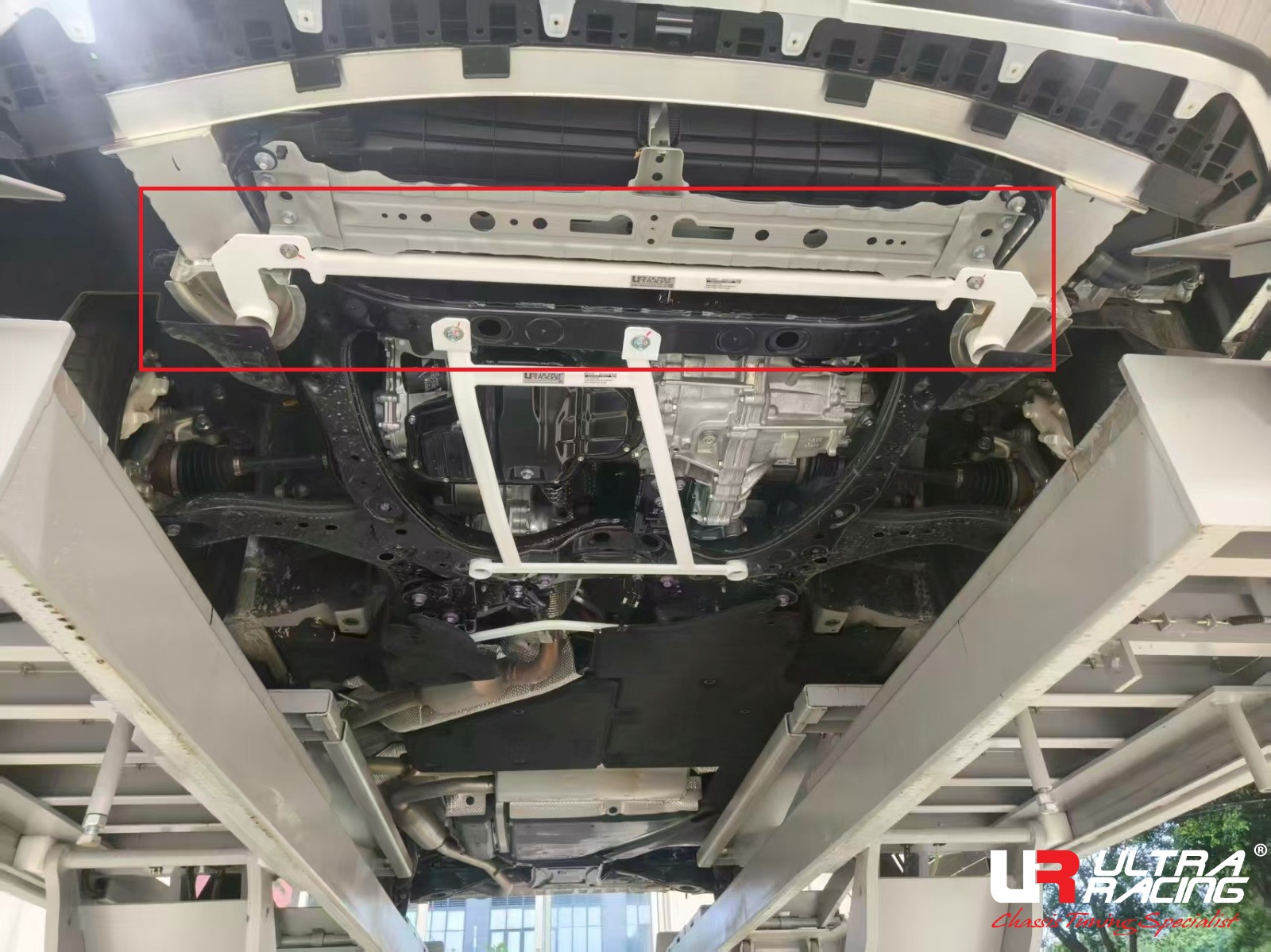 Toyota Sienna - Front Lower Bar / Front Member Brace