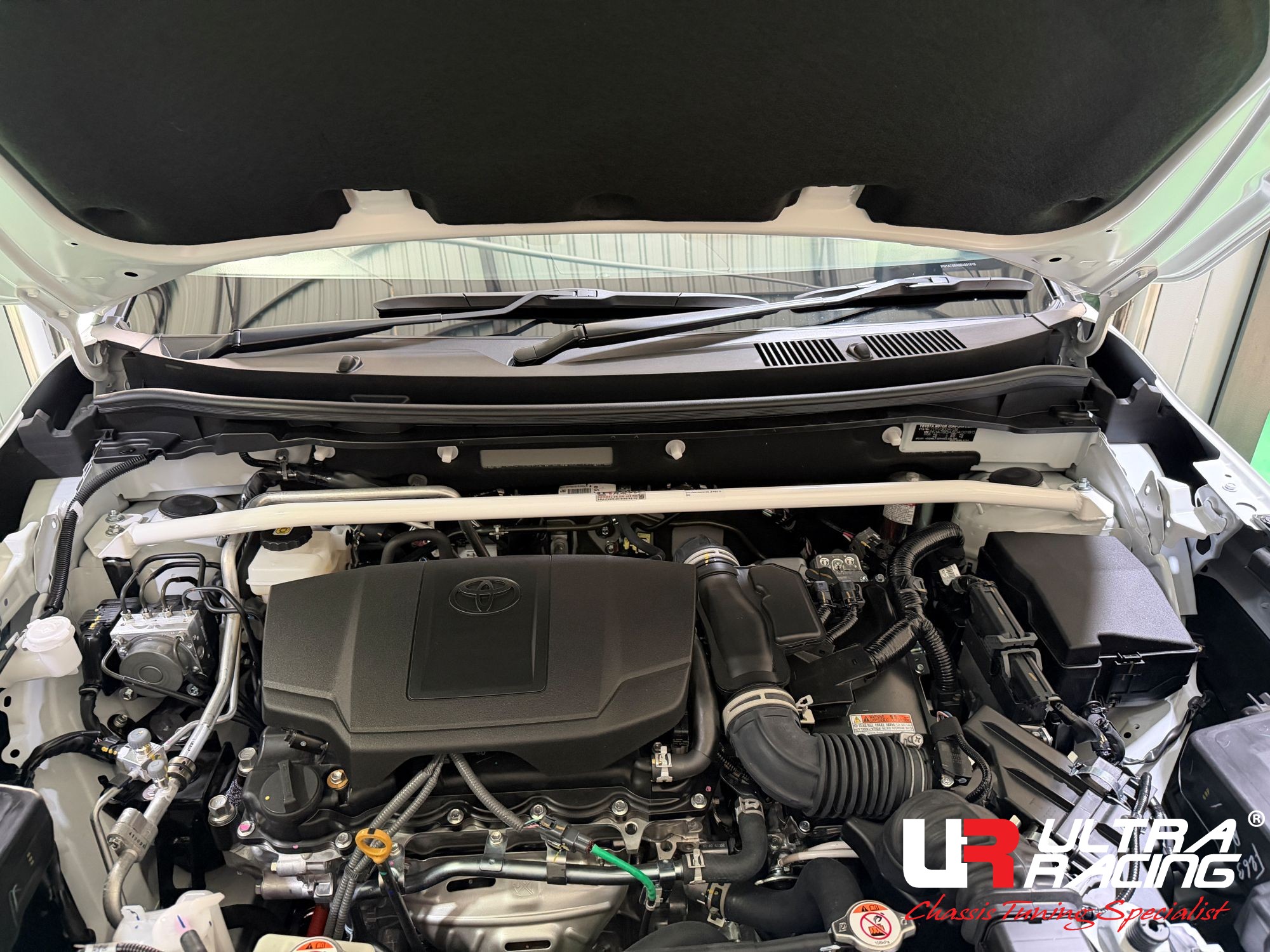 Toyota Yaris Cross - Front Strut Bar / Front Tower Bar / Front Upper Brace